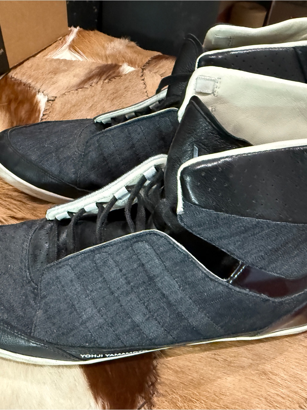 Y-3 Adidas Collab Menâs Black High-Top Fashion Sneakers With Shiny Blue Yamamoto
